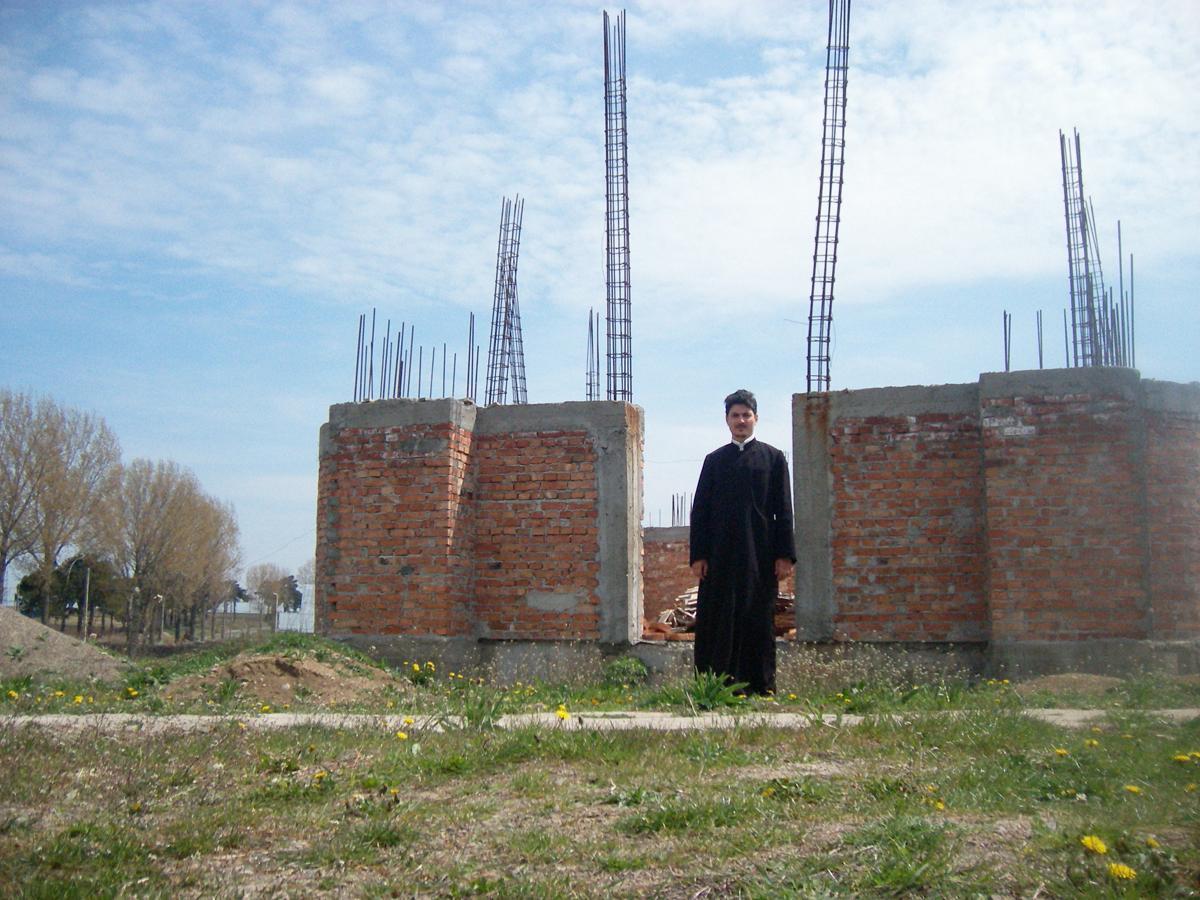 Construcția Bisericii Pogorârea Sfântului Duh