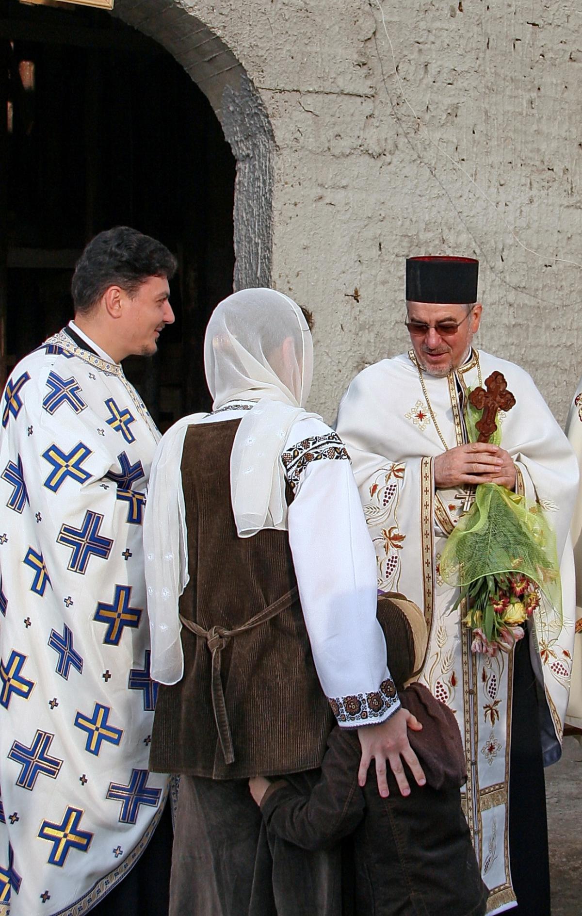 Sfintirea crucilor 2010